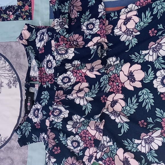 Bundle of 4, CUTE, Assorted Big Girl's, Tops, Size 10/12 LG. - Picture 3 of 16